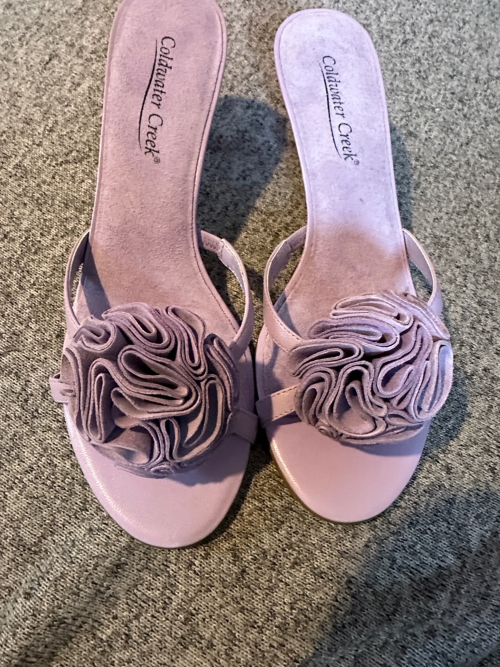 Coldwater Creek Lavender Floral Rosette Slip-On Mules sz 8.5 - Picture 6 of 6